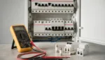 Pruefen von Sicherungen und Leistungsschaltern mit dem Multimeter fuer DIY-Heimwerker